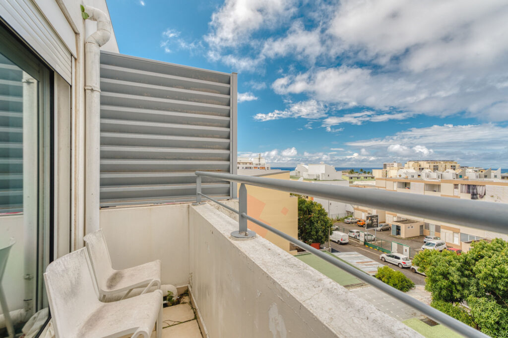 Terrasse du studio avec vue sur l'océan