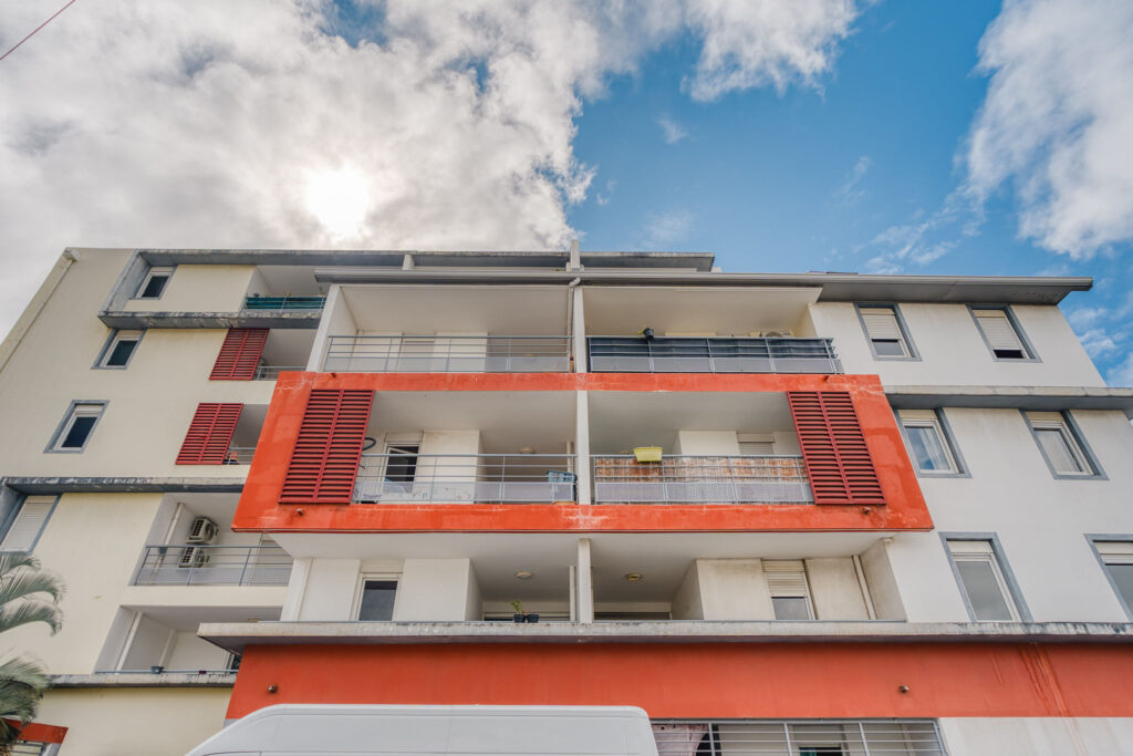 Façade de la résidence sécurisée construite en 2013